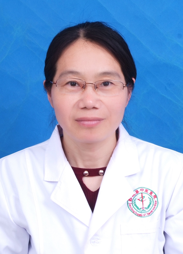 李艳敏、医务科副主任、副主任医师